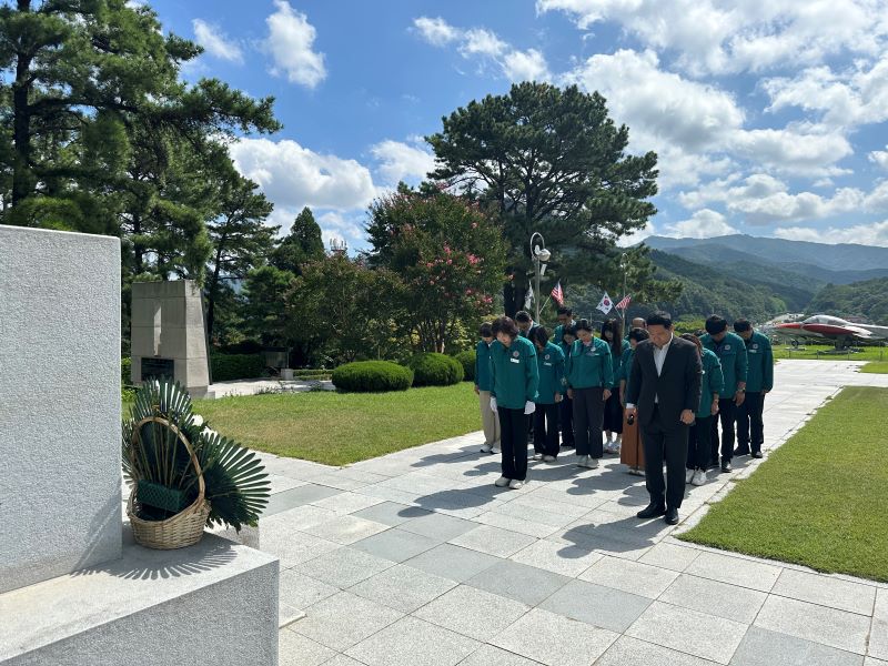 칠곡교육지원청, 다부동전적기념관 안보현장 견학 확대 보기